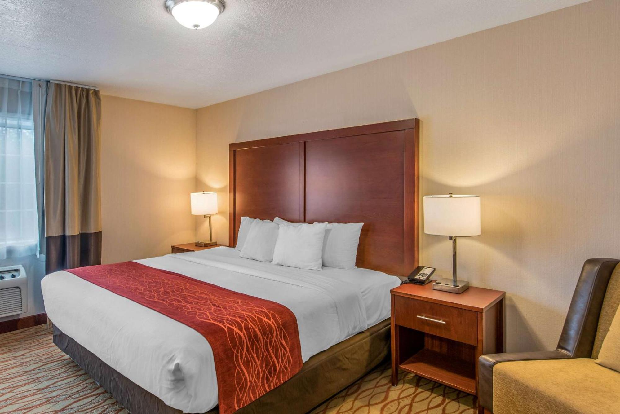 Comfort Inn Mount Shasta Area Weed Exterior photo